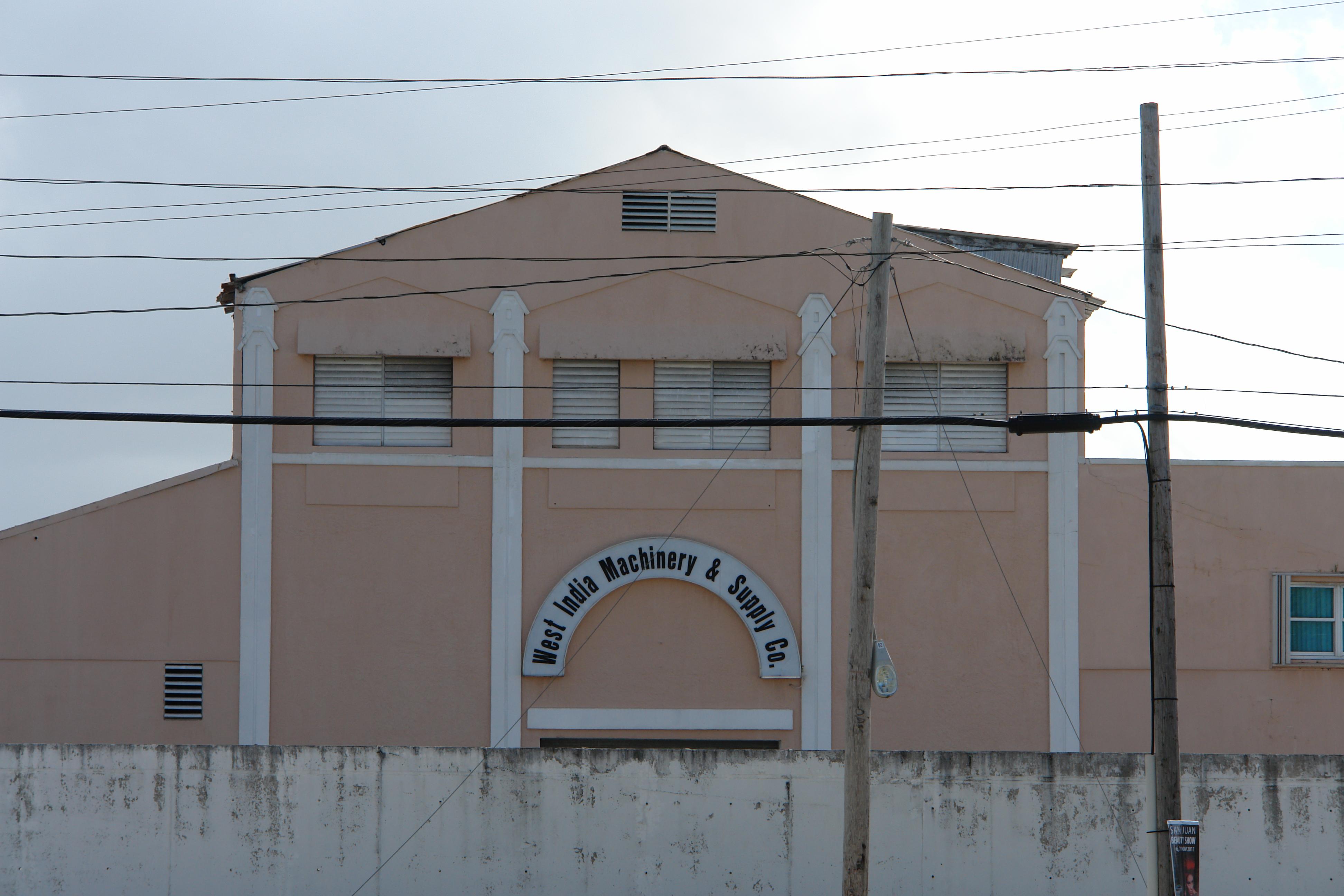 Antiguo edificio Sucesores de Abarca - San Juan (Miramar) - 2011 00005